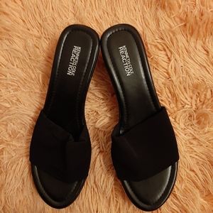 Kenneth Cole ladies slip on